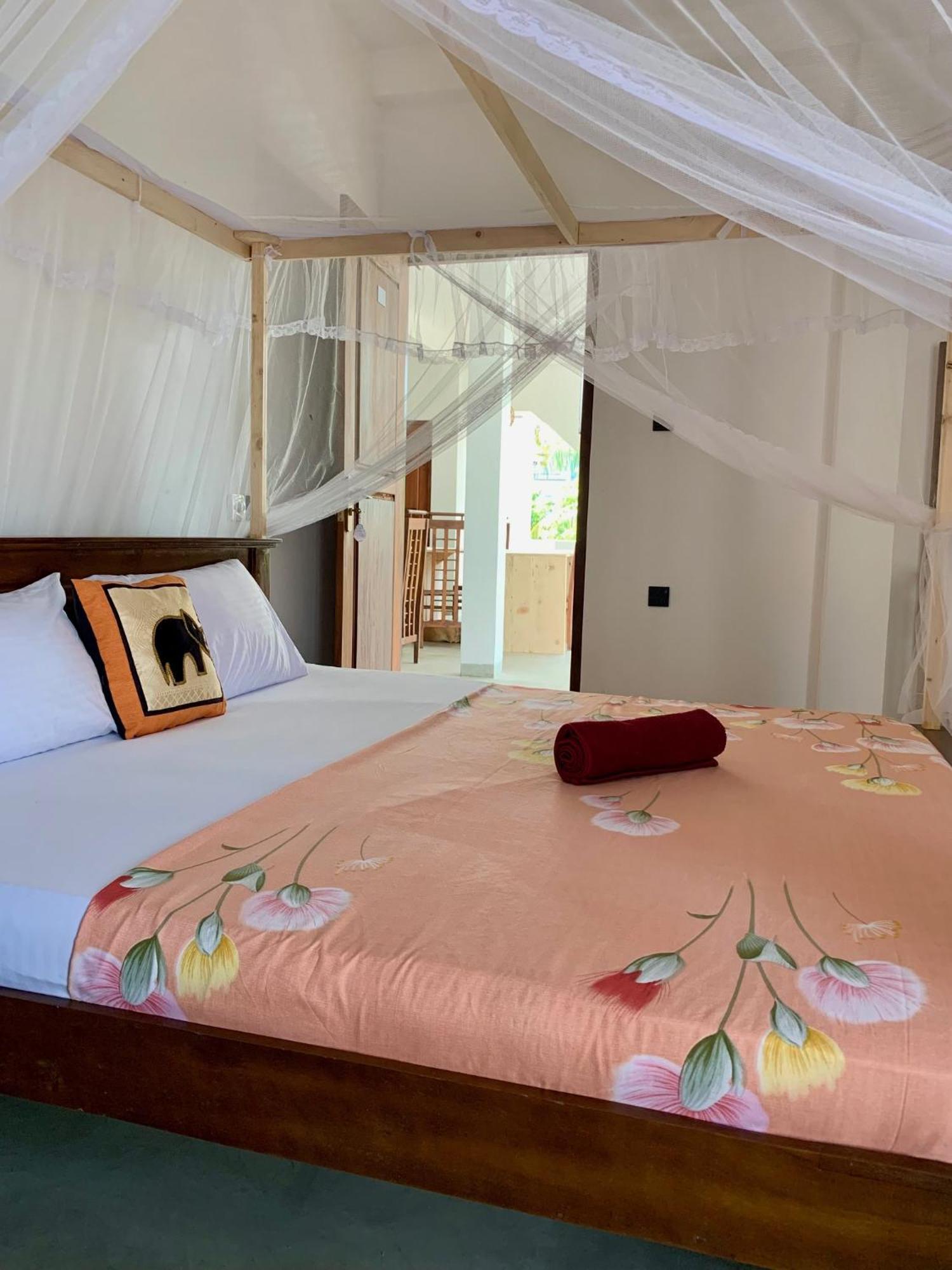Apartamento Mrmango Weligama Exterior foto