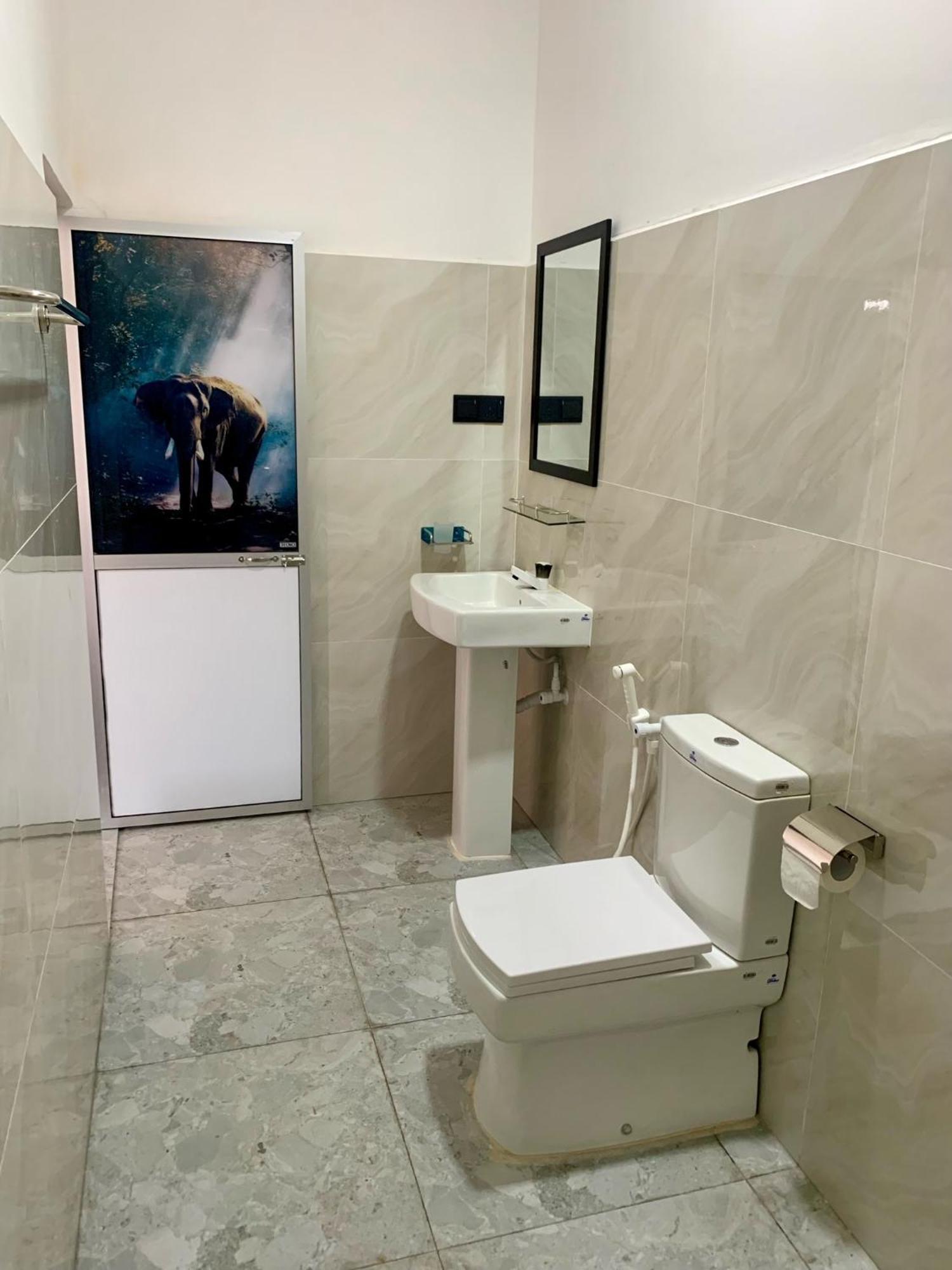 Apartamento Mrmango Weligama Exterior foto